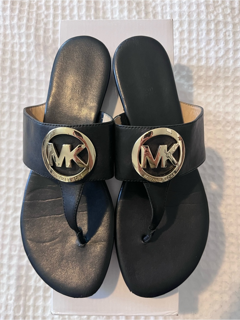 Michael Kors Black Leather Thong Sandals - Size 9